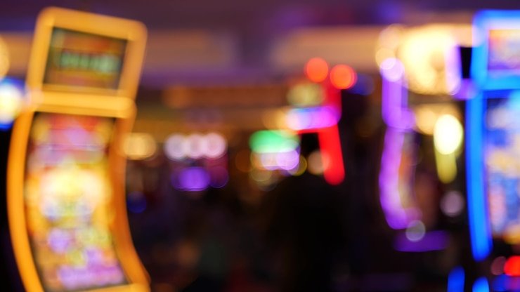 Perbandingan navigasi hiburan mobile yang jelas